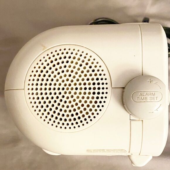 Sony ICF-C180 FM/AM Clock Radio Dream Machine Dual Alarm Weekend Alarm Vintage - Picture 3 of 8